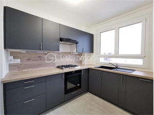 t3 à la location -   86100  CHATELLERAULT, surface 58 m2 location t3 - UBI446476397